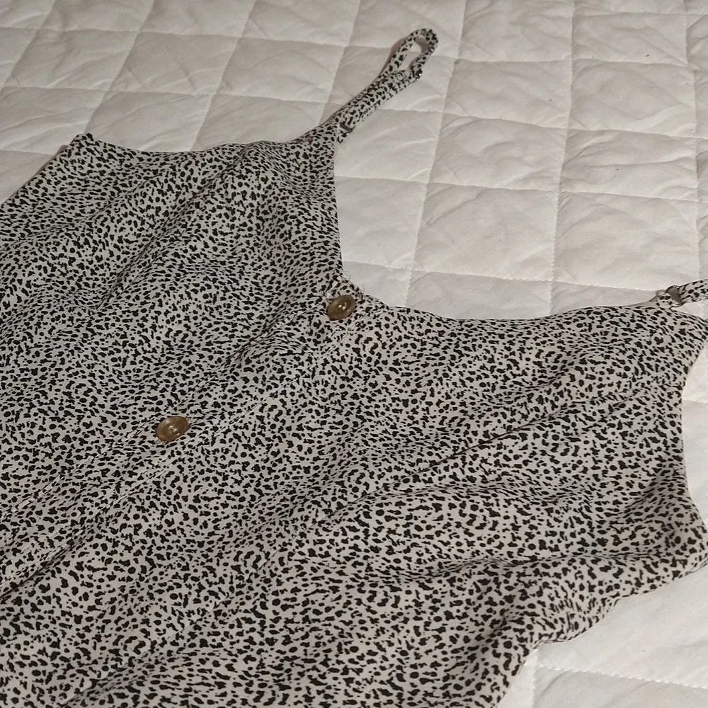 Sienna Sky midi dress - Picture 4 of 13